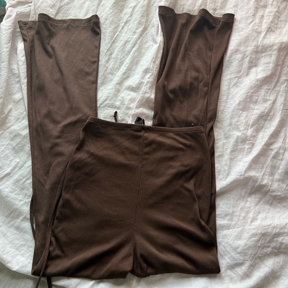 Brown wide leg cutout pants - Picture 6 of 7